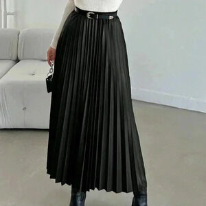 Black Elegant Women's Pleated Skirt